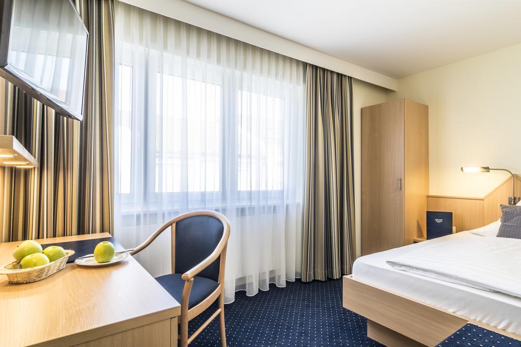 Hotel Garni Oberrhein Rheinfelden  Esterno foto